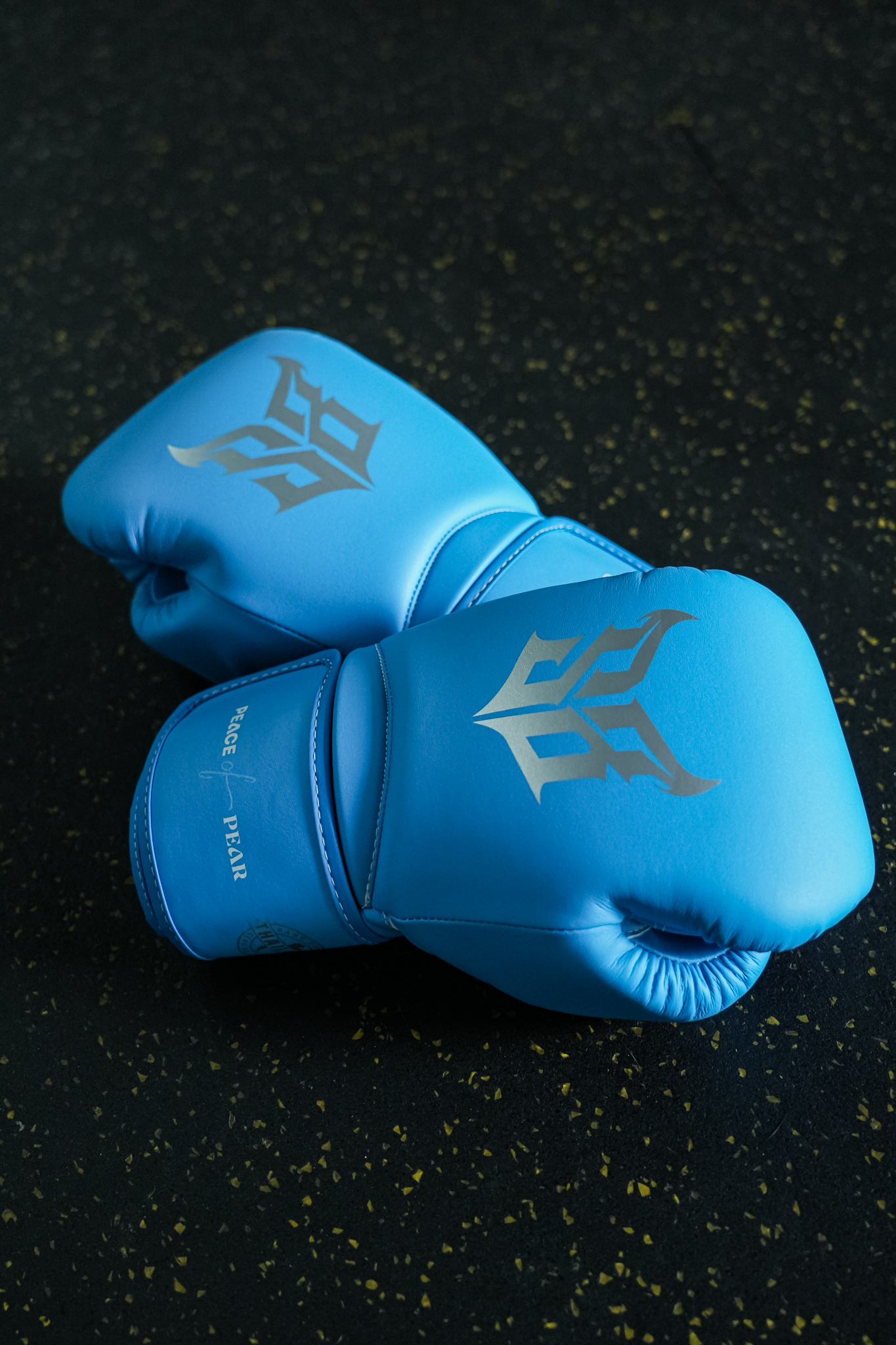 Buy The Shop Superbon Muay thai equipment. Worldwide delivery.