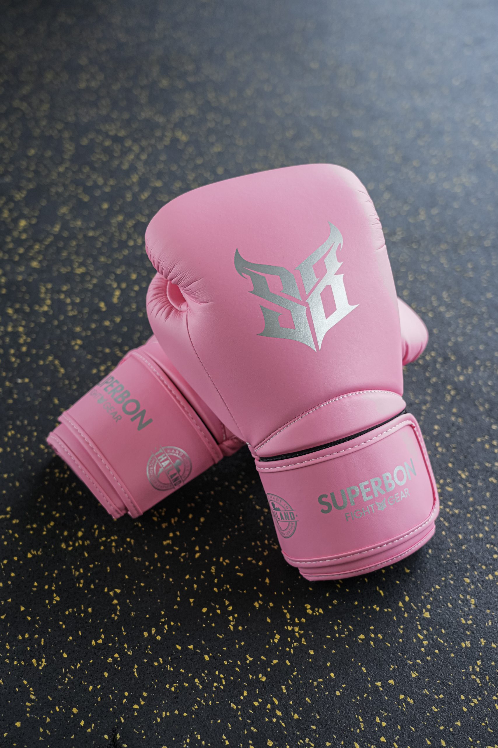 Boxing Gloves ~ Superbon Muay thai Equipment. Worldwide delivery